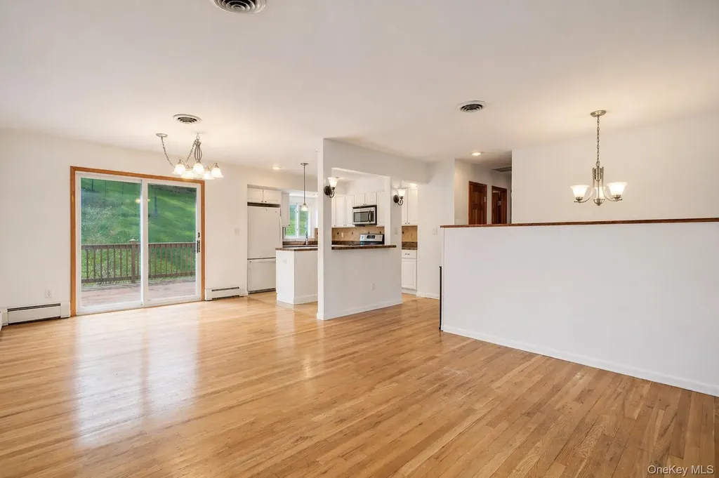 40 Amherst Lane Wappingers Falls NY 12590
