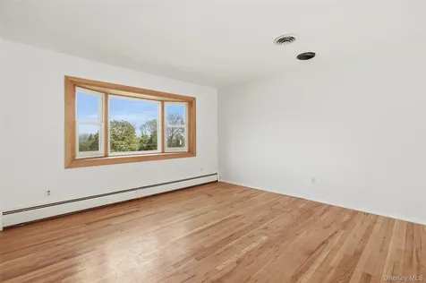 40 Amherst Lane Wappingers Falls NY 12590