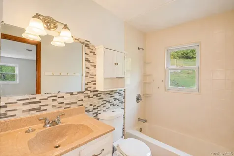 40 Amherst Lane Wappingers Falls NY 12590