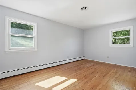 40 Amherst Lane Wappingers Falls NY 12590