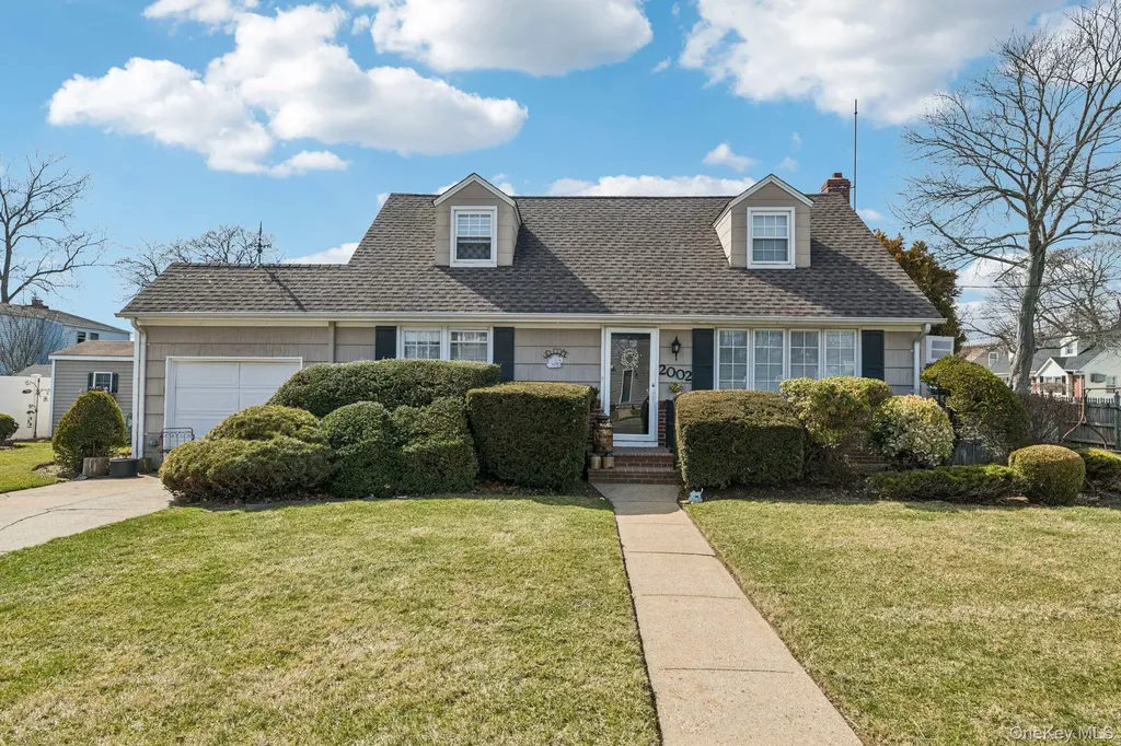 2002 Murray Place Merrick NY 11566