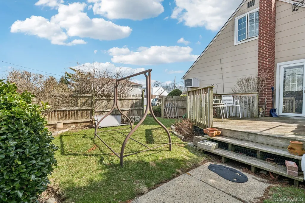 2002 Murray Place Merrick NY 11566