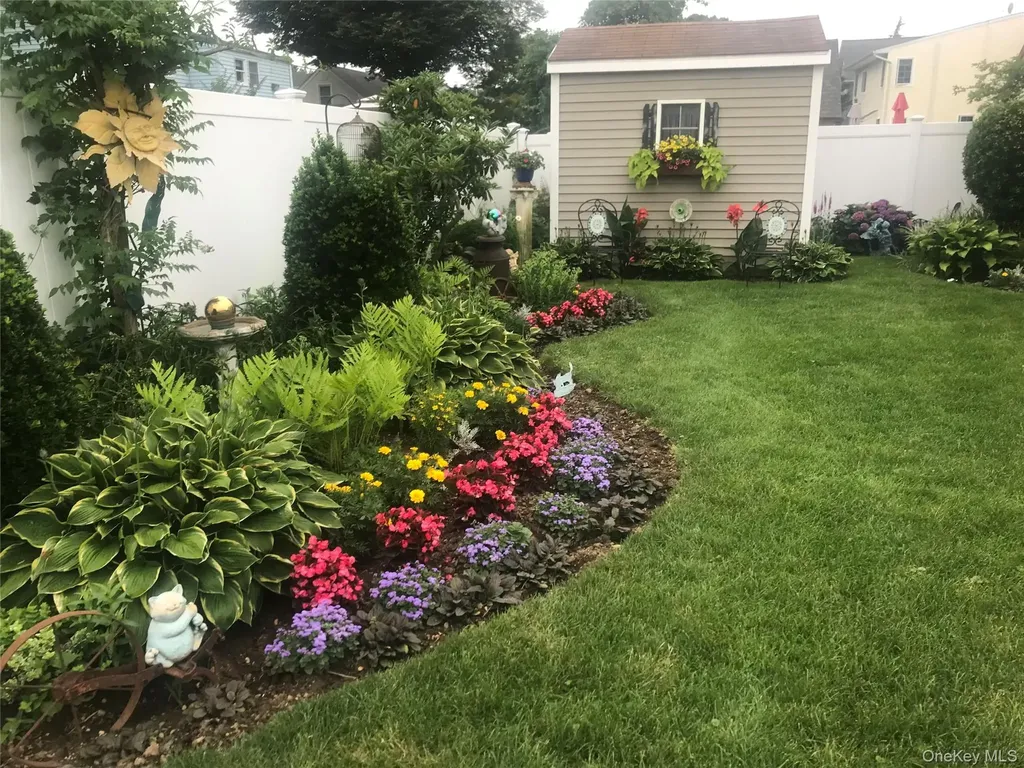 2002 Murray Place Merrick NY 11566