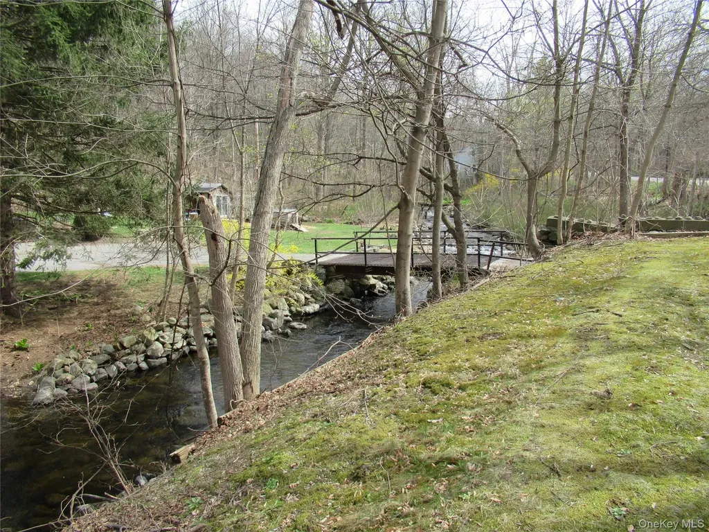 300 Old Route 55 Poughquag NY 12570