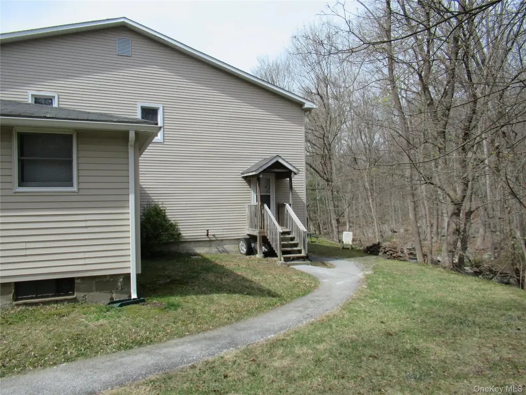 300 Old Route 55 Poughquag NY 12570