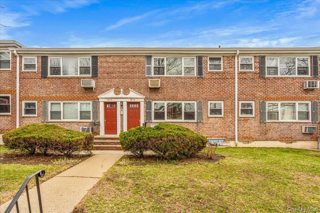 152-10 Melbourne Avenue Flushing NY 11367
