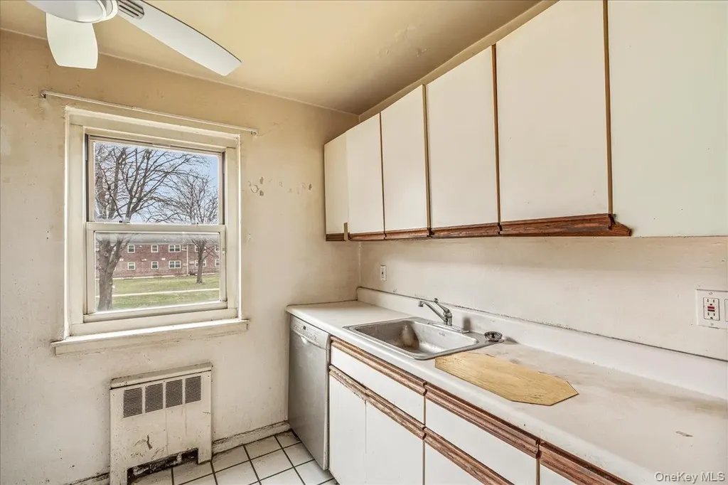 152-10 Melbourne Avenue Flushing NY 11367