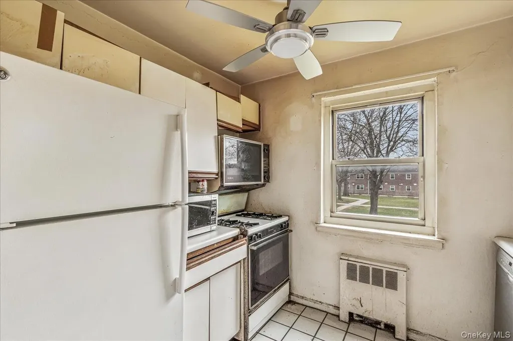 152-10 Melbourne Avenue Flushing NY 11367