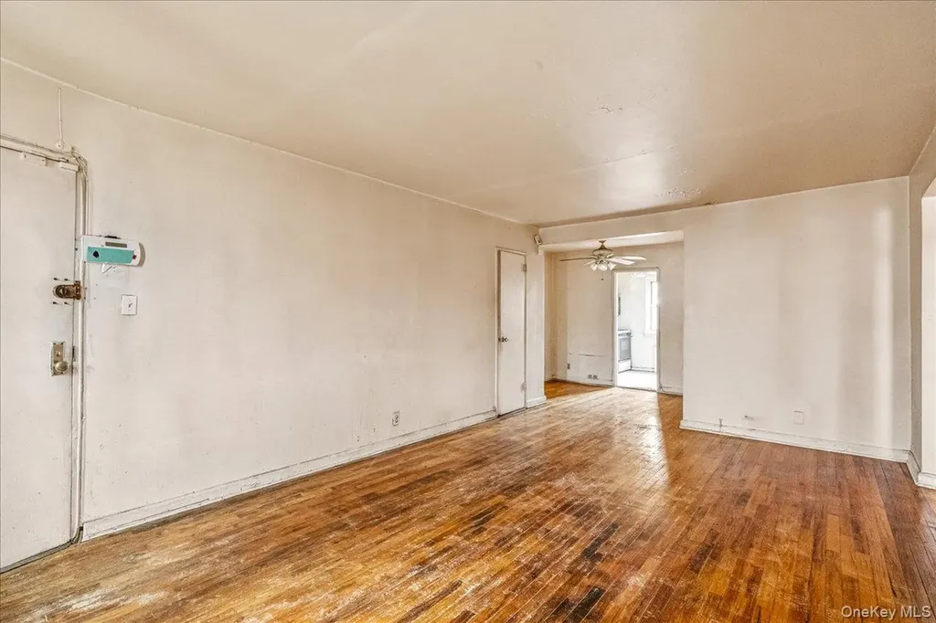 152-10 Melbourne Avenue Flushing NY 11367