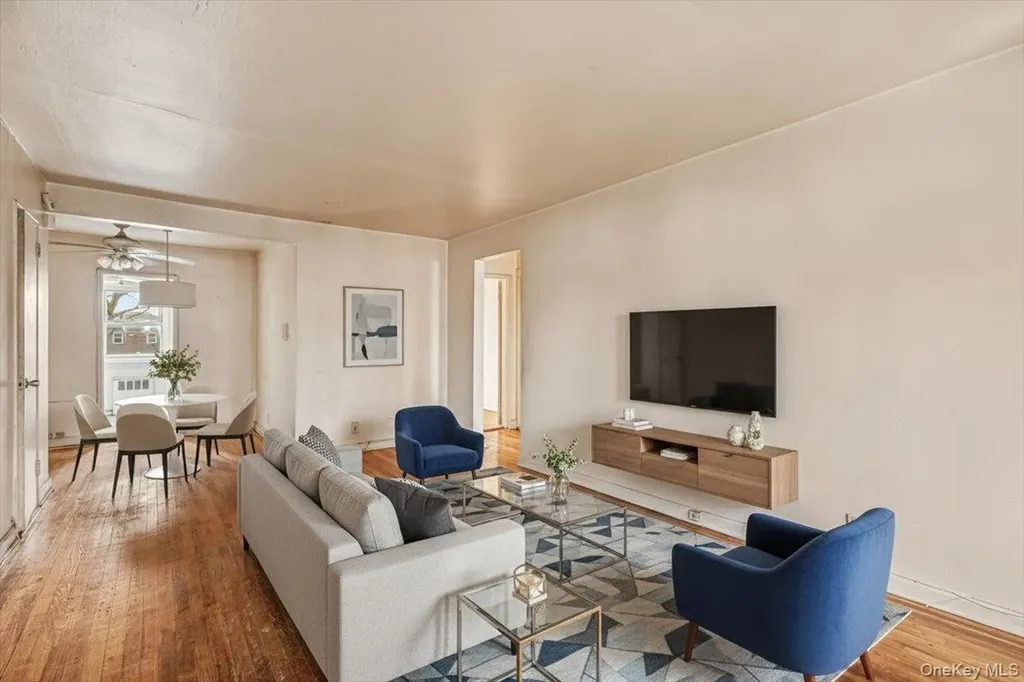 152-10 Melbourne Avenue Flushing NY 11367