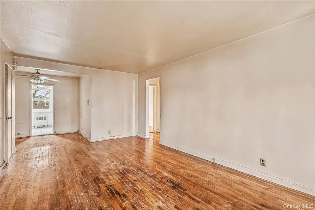 152-10 Melbourne Avenue Flushing NY 11367