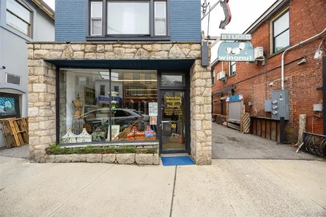 81 Vineyard Avenue Highland NY 12528
