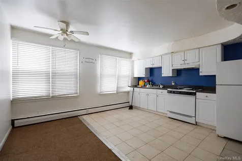 81 Vineyard Avenue Highland NY 12528