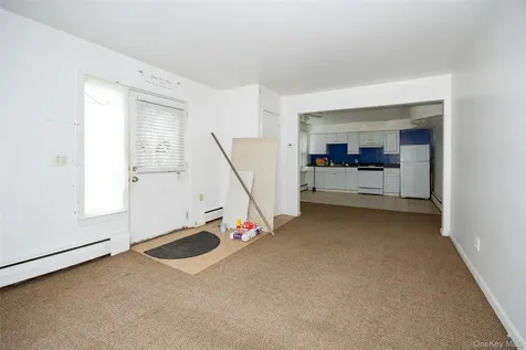 81 Vineyard Avenue Highland NY 12528