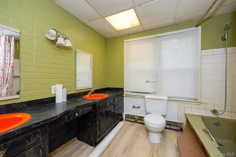 81 Vineyard Avenue Highland NY 12528
