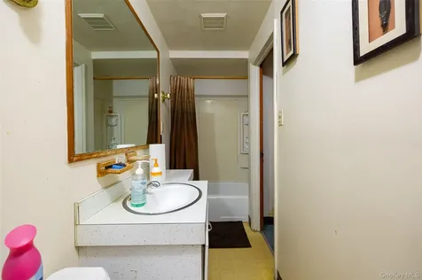 81 Vineyard Avenue Highland NY 12528