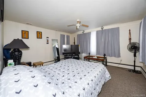 81 Vineyard Avenue Highland NY 12528