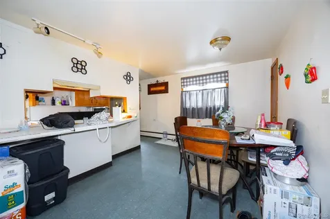 81 Vineyard Avenue Highland NY 12528