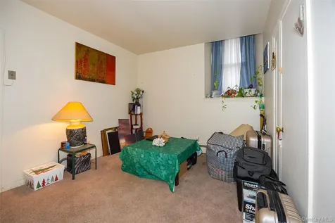 81 Vineyard Avenue Highland NY 12528