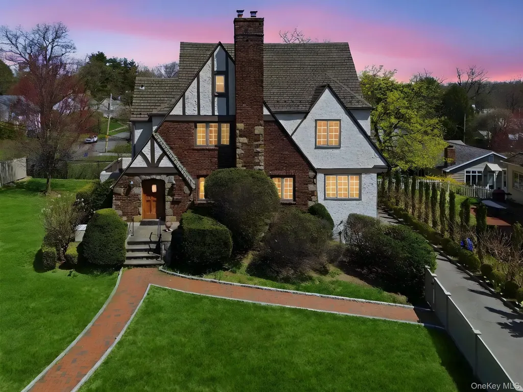 185 Fenimore Road New Rochelle NY 10804