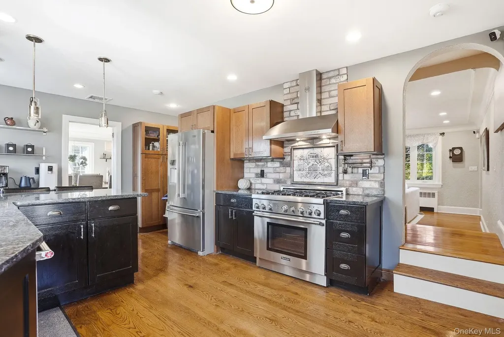 185 Fenimore Road New Rochelle NY 10804
