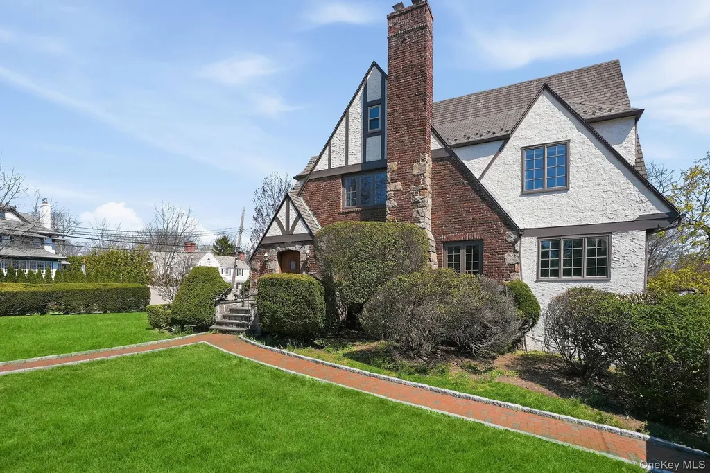 185 Fenimore Road New Rochelle NY 10804