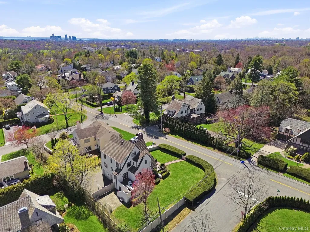 185 Fenimore Road New Rochelle NY 10804