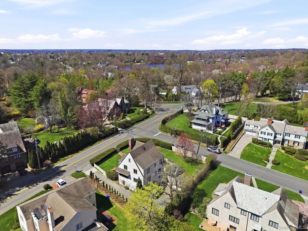 185 Fenimore Road New Rochelle NY 10804