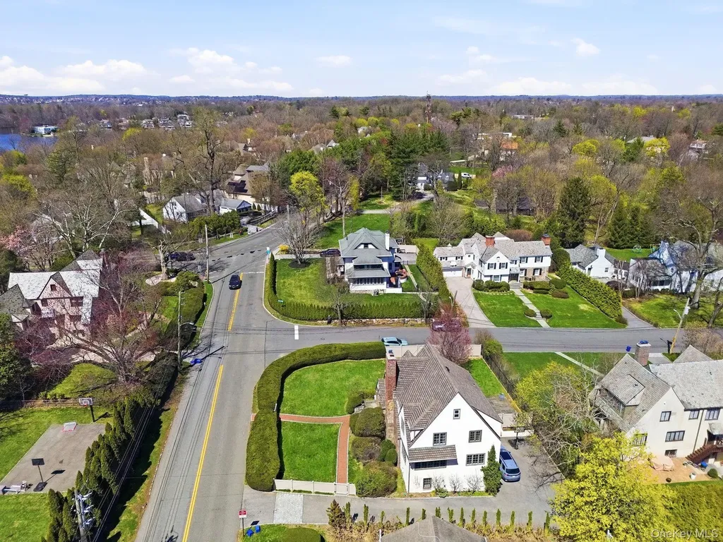 185 Fenimore Road New Rochelle NY 10804