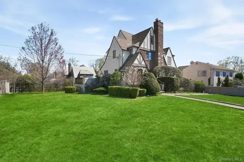 185 Fenimore Road New Rochelle NY 10804
