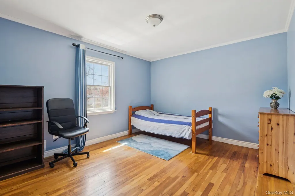 61 Arleigh Road Great Neck NY 11021