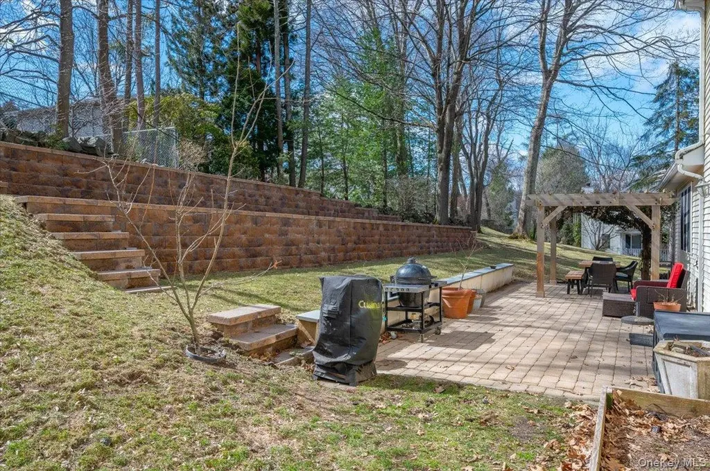 9 Drake Lane White Plains NY 10607