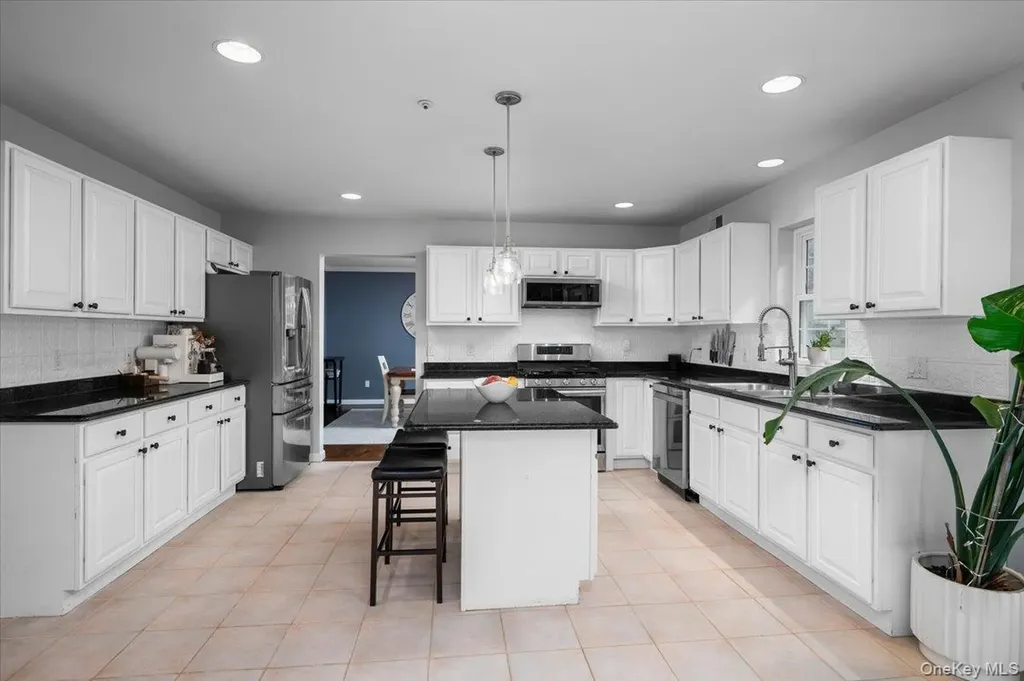 9 Drake Lane White Plains NY 10607