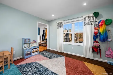 9 Drake Lane White Plains NY 10607