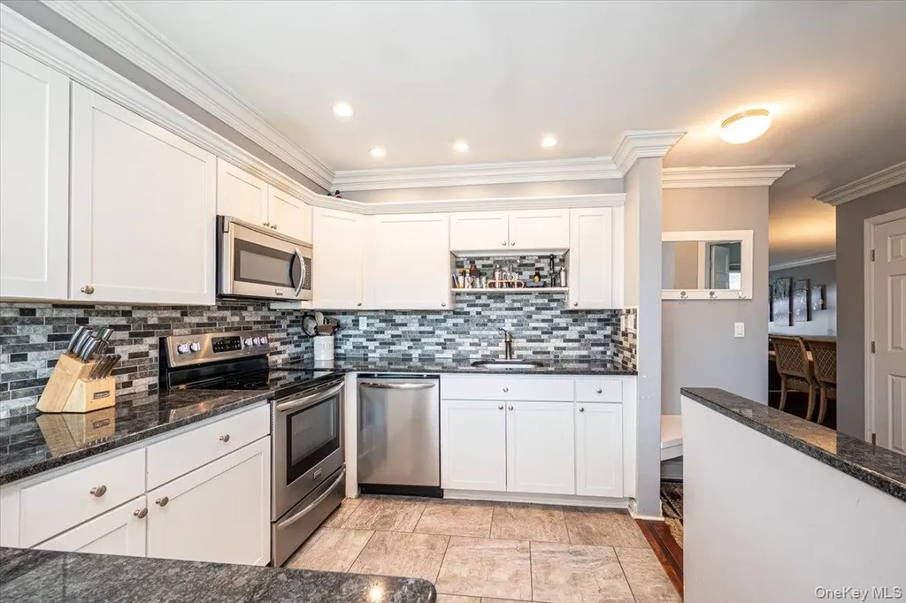 40 W 4th Street Patchogue NY 11772