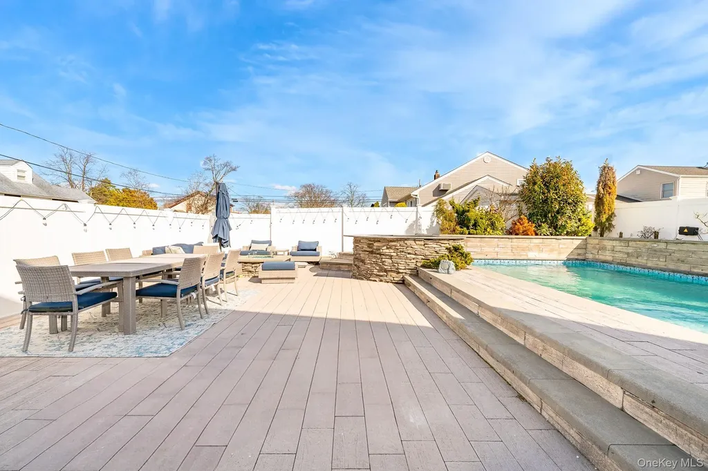 2431 Riverside Drive Wantagh NY 11793