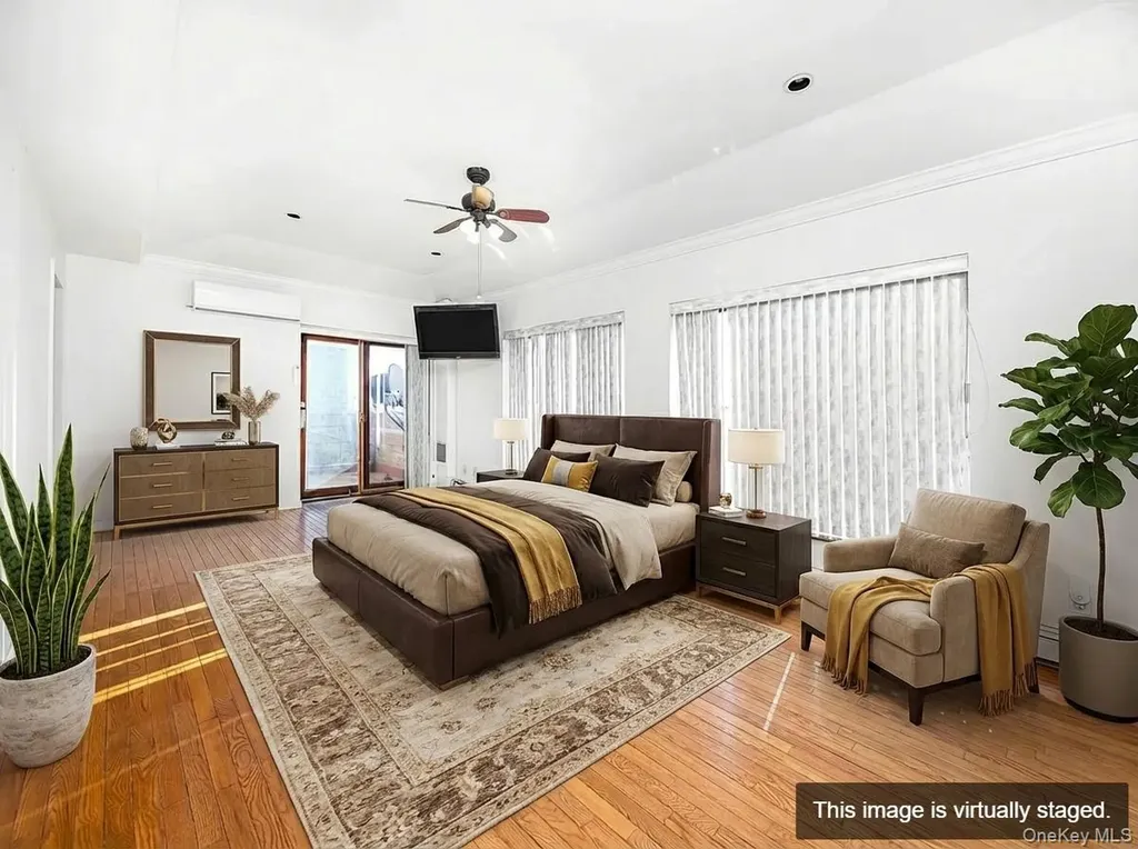 4231 Colden Street Flushing NY 11355