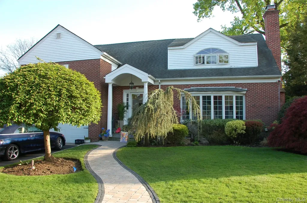 130 Locust Avenue Scarsdale NY 10583
