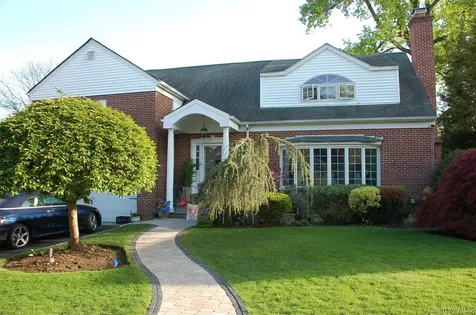 130 Locust Avenue Scarsdale NY 10583