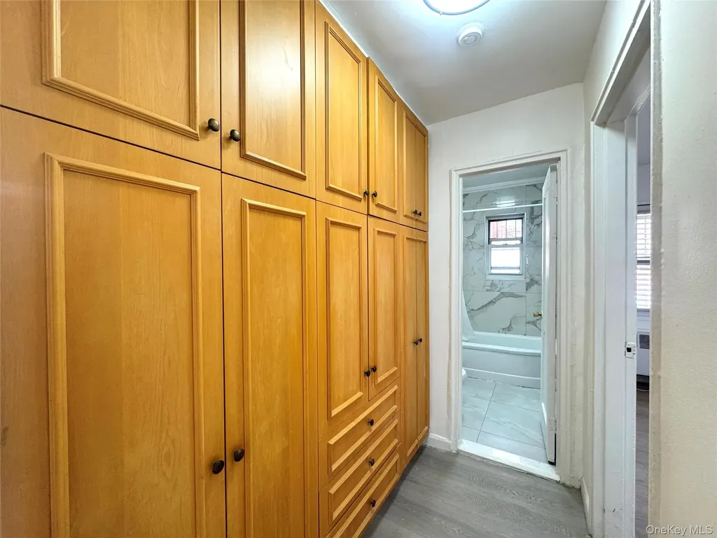 6824 140th Street Flushing NY 11367