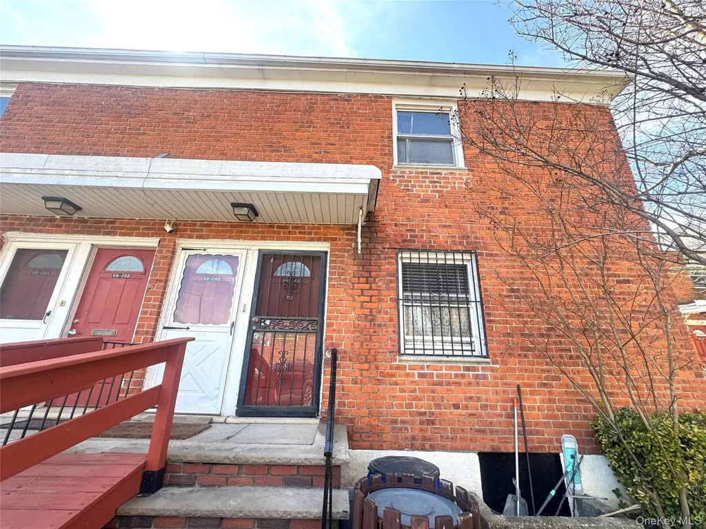 6824 140th Street Flushing NY 11367