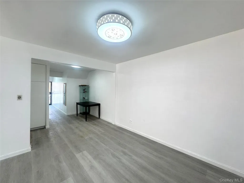 6824 140th Street Flushing NY 11367