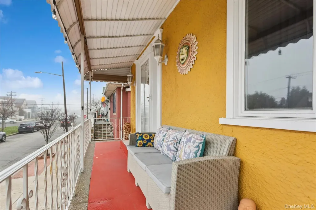 140 Roosevelt Boulevard Long Beach NY 11561
