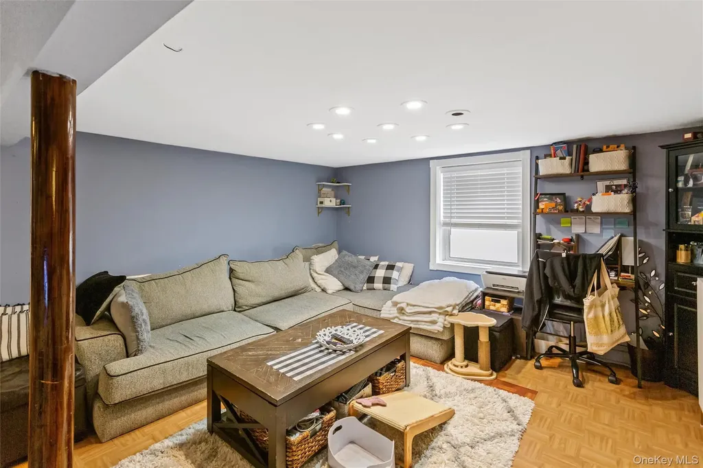 140 Roosevelt Boulevard Long Beach NY 11561