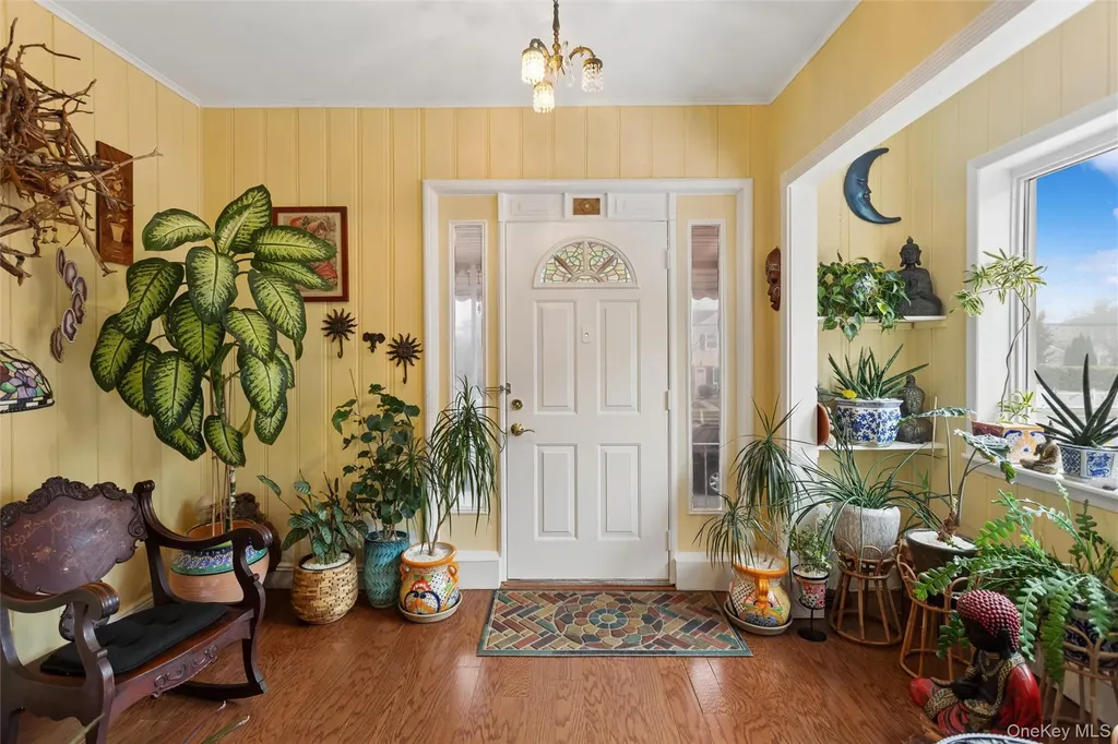 140 Roosevelt Boulevard Long Beach NY 11561