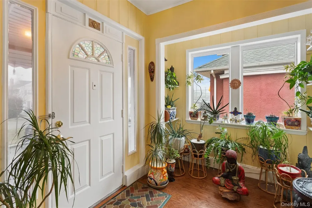 140 Roosevelt Boulevard Long Beach NY 11561
