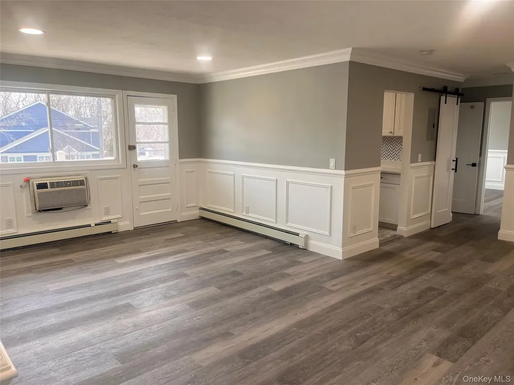 61 Adams Road Central Islip NY 11722