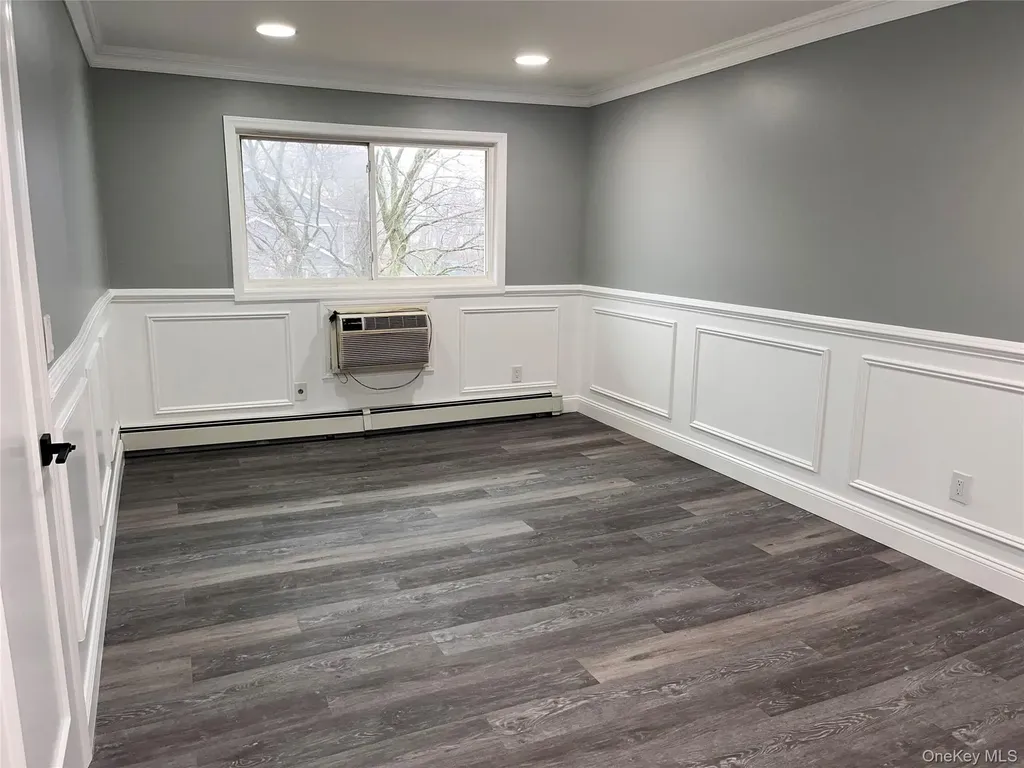 61 Adams Road Central Islip NY 11722