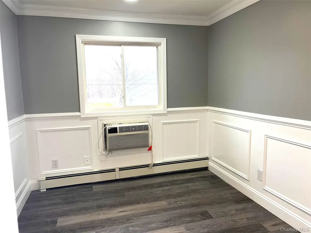 61 Adams Road Central Islip NY 11722
