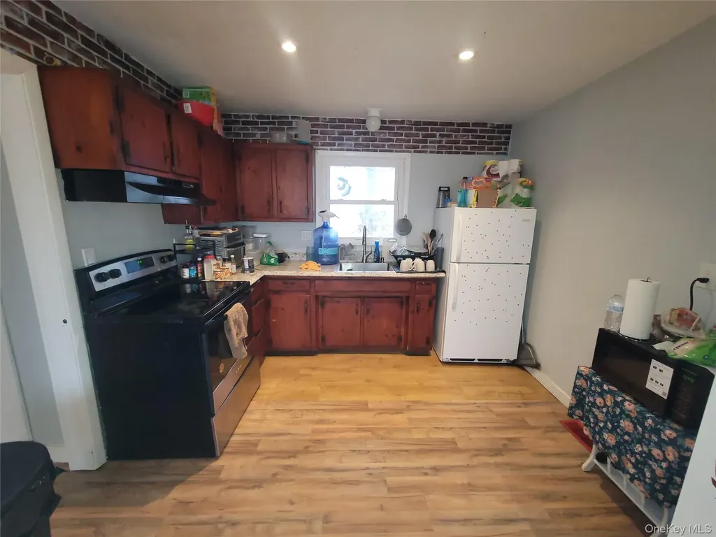 2250 Route 302 Circleville NY 10919